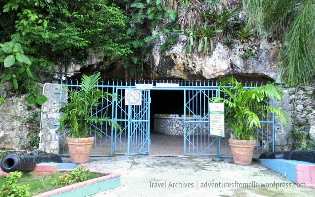 entrance to green grotto caves
