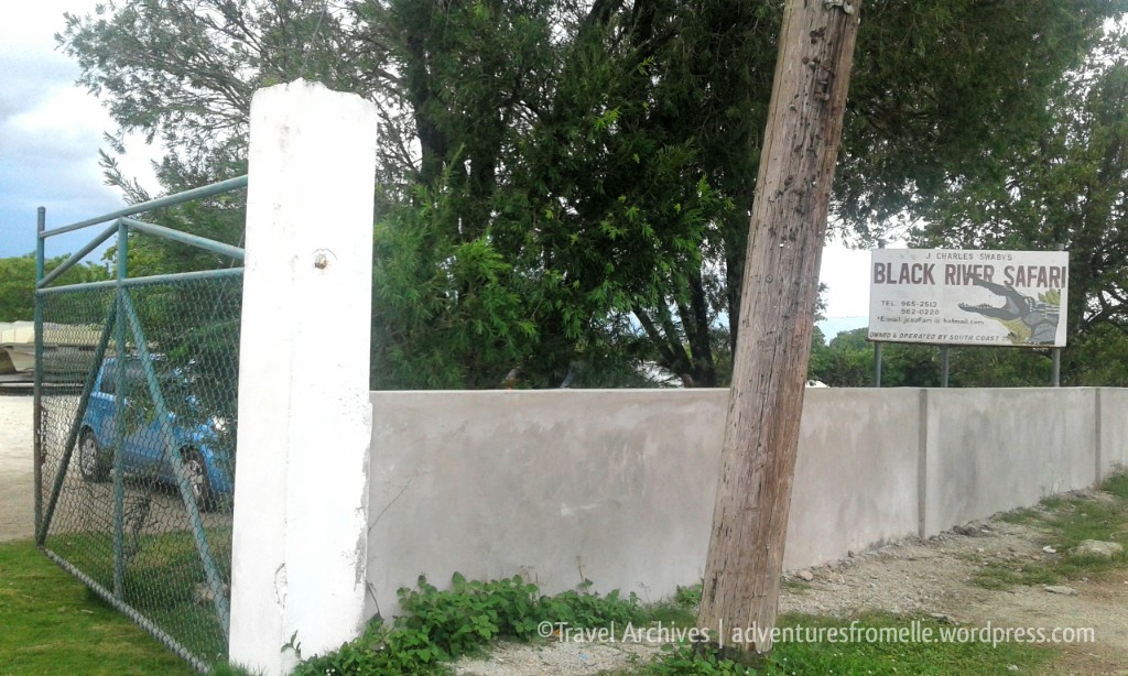 entrance to black river safari