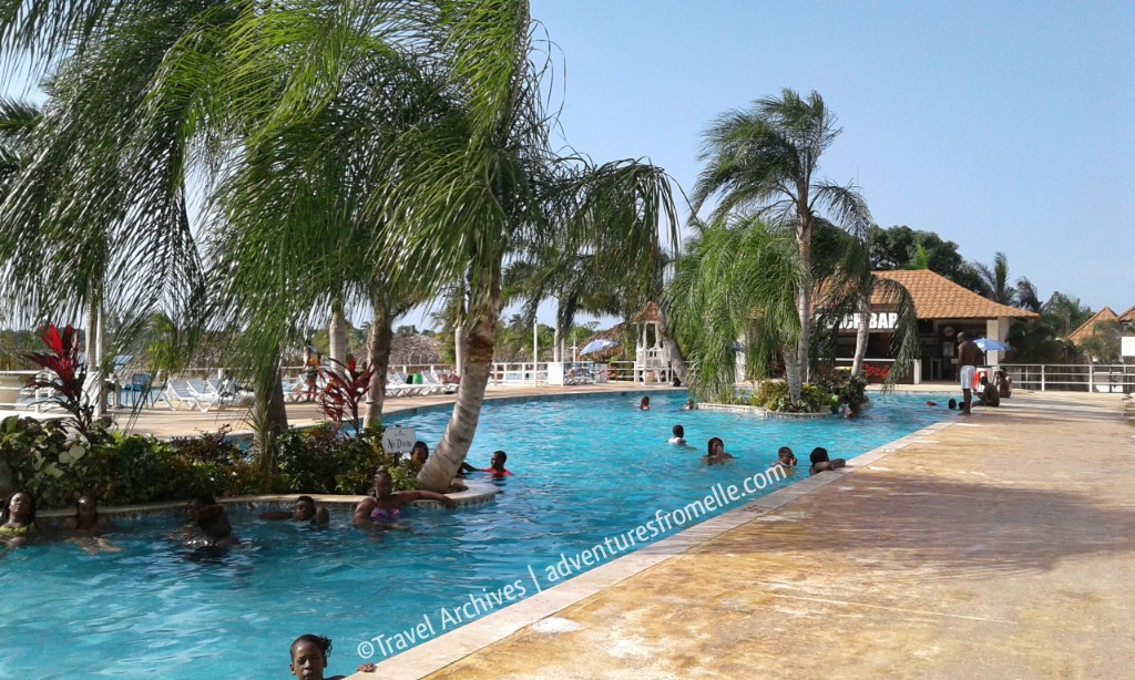 pool-puerto seco beach